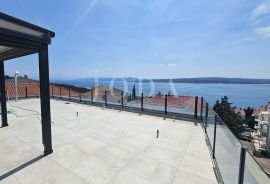 Dramalj penthouse sa garažom i zasebnim apartmanom, Crikvenica, شقة