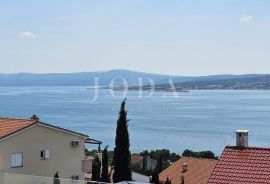 Dramalj penthouse sa garažom i zasebnim apartmanom, Crikvenica, شقة