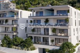 Makarska, ekskluzivan penthouse s privatnim bazenom NKP 170.18 m2, Makarska, Stan