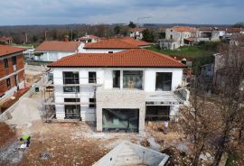 ISTRA,POREČ-Moderna vila s bazenom u izgradnji, Poreč, Maison