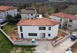 ISTRA,POREČ-Moderna vila u izgradnji, Poreč, Famiglia