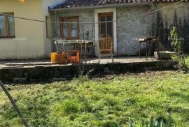 Kuća Prodajemo  kuću i konobu, , Pazin!, Pazin, Casa