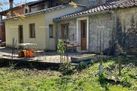 Kuća Prodajemo  kuću i konobu, , Pazin!, Pazin, Casa