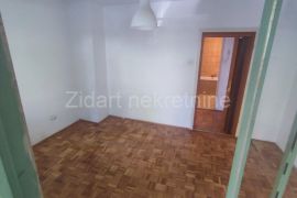 Retenzija, Prve pruge, uknjižen, odlična ponuda, Zemun, Wohnung