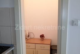 Blok 64, 68m2, 2.0, namešten, sa garažnim mestom, Novi Beograd, Appartement