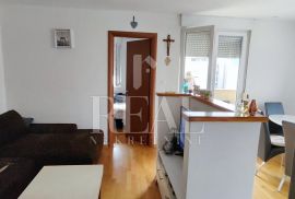 Mejaši stan 3S+DB 68m2 + balkon 4m2, Split, Wohnung