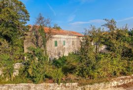 Svetvinčenat, kamena kuća sa velikom okućnicom, Svetvinčenat, House