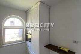 Novi Sad, Lipov Gaj, , 5.0, 225m2, Novi Sad - grad, Casa