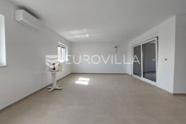 Istra, Pula, 3SS+DB, novogradnja!, Pula, Appartamento