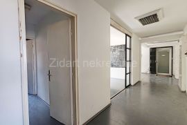 Centar, Kosovska, 142m2, uknjižen, Stari Grad, Appartement