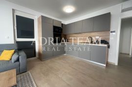 PRILIKA!!! APARTMAN NA 1. KATU STAMBENE ZGRADE, POGLED NA MORE - DIKLO, ZADAR, Zadar, Kвартира