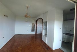 OPATIJA, POBRI, MATULJI- stan prizemlje 73m2 s otvorenim pogledom na more + okučnica, Opatija - Okolica, Daire