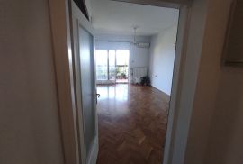 OPATIJA, POBRI, MATULJI- stan prizemlje 73m2 s otvorenim pogledom na more + okučnica, Opatija - Okolica, Daire