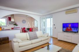 Opatijska rivijera, penthouse s panoramskim pogledom, Opatija - Okolica, Stan