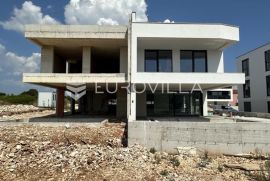 Istra, Medulin, roh bau - moderna  dvojna kuća  NKP 180 m2 u blizini mora, Medulin, Haus