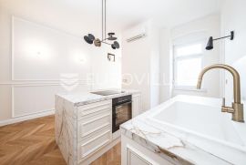 Zagreb, centar, donji grad, novoadaptirani trosoban stan 97 m2, Zagreb, شقة