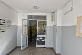 Aleksinačkih rudara, jednoiposoban,41 m2, Novi Beograd, Appartamento