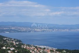 OPATIJA, LOVRAN - luksuzna vila s predivnim pogledom na more, bazenom i okućnicom površine 500m2, Lovran, بيت