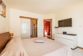 OPATIJA - Penthouse 222m2 na fantastičnoj lokaciji za najam, Opatija, Flat