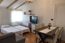 Opatija-centar stan za dugoročni najam 1s+db, Opatija, Appartment