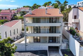 MALI LOŠINJ, CENTAR - Jedinstveni penthouse na 100m od mora!, Mali Lošinj, Kвартира