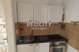 Novi Sad, Sajam, Bulevar kralja Petra, 1.5, 28m2, Novi Sad - grad, Appartamento