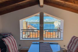 ROVINJ, CENTAR – vrhunsko uređeni objekt u srcu Rovinja s krovnom terasom, pogled, jacuzzi, Rovinj, House