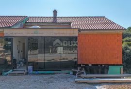 MALI LOŠINJ, ARTATORE - Stan 2S+DB u suterenu novogradnje 250m od atraktivne uvale, Mali Lošinj, Flat