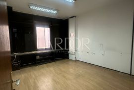 Rijeka centar, poslovni prostor 83,70 m2, Rijeka, Propiedad comercial