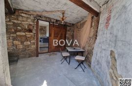 Kuća 100 m2 – Rtina *Kamena kuća* (ID-2465/C), Ražanac, Casa