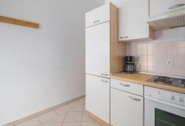 Kuća sa 6 apartmana na top lokaciji, Poreč, Istra, Poreč, Дом