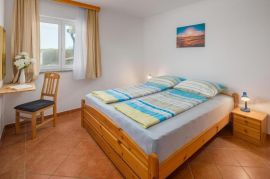 Kuća sa 6 apartmana na top lokaciji, Poreč, Istra, Poreč, Дом