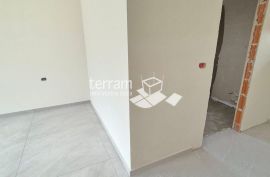 Istra, Ližnjan, Šišan kuća 360m2, bazenom, okućnica 588m2, NOVO #prodaja, Ližnjan, Casa