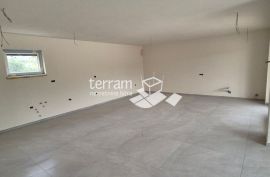 Istra, Ližnjan, Šišan kuća 360m2, bazenom, okućnica 588m2, NOVO #prodaja, Ližnjan, Casa