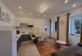 OPATIJA, VOLOSKO - Kompletno adaptirani apartman 100 metara od mora!, Opatija, Kвартира