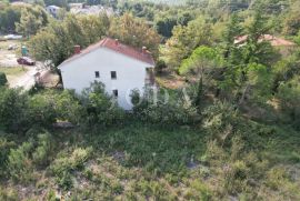 Tribalj kuća sa velikom okućnicom, Vinodolska Općina, House