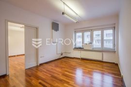 Zagreb, Zvonimirova ulica, luksuzan peterosoban stan NKP 131 m2, Zagreb, Wohnung