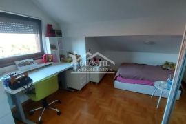 Obrenovac - Stara pruga - 4.0+2 garažna mesta ID#21436, Obrenovac, Flat