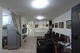 U novijoj zgradi ID#130331, Rakovica, Wohnung