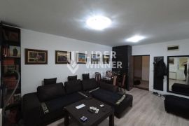 U novijoj zgradi ID#130331, Rakovica, Wohnung