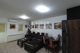 U novijoj zgradi ID#130331, Rakovica, Wohnung