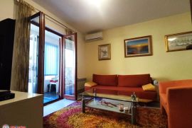 ISTRA,LABIN, RABAC, STAN 39 M2 SA VRTOM, EKSKLUZIVNO, Labin, Apartamento