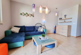 Dvosoban apartman s pogledom na more Rogoznica, Rogoznica, Διαμέρισμα