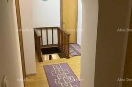 Stan Prodaje se stan površine 130 m2, Buzet., Buzet, Flat