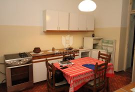 Rijeka, komforan stan na traženoj lokaciji, Rijeka, Appartment