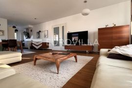 Zadar, Vruljica, moderan trosoban stan s garažom na atraktivnoj lokaciji, NKP 126 m2, Zadar, Flat