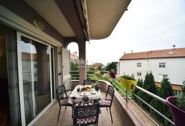 Hosti, 3-soban s dnevnim boravkom, parking, garaža, najam, Rijeka, Appartement