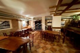 Zemun - Gardoš - 270m2 ID#22593, Zemun, Commercial property