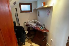 Zemun - Gardoš - 270m2 ID#22593, Zemun, Commercial property