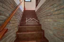 Zemun - Gardoš - 270m2 ID#22593, Zemun, Commercial property